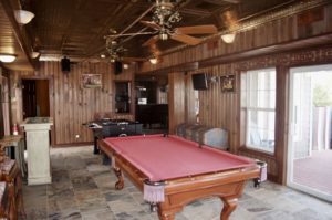Large Game Room for Pet Friendly Vacation Sunnybank